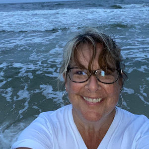 Meet your Posher, Christine